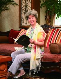 凡參會(huì)者將免費(fèi)享受五重好禮!前100名電話報(bào)名者還將獲贈(zèng)藍(lán)莓酒一瓶-青島報(bào)紙電子版